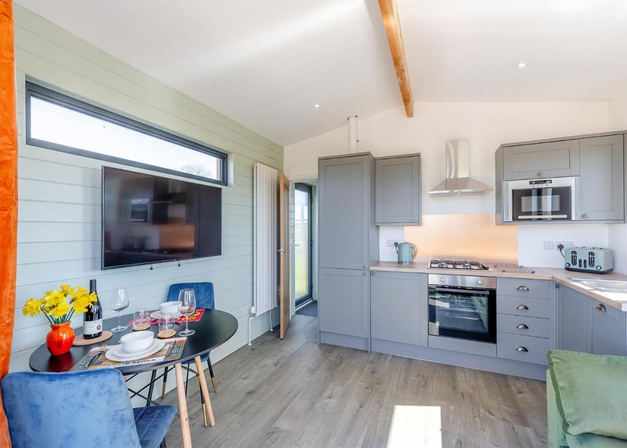 Belan View Lodges Welshpool Esterno foto